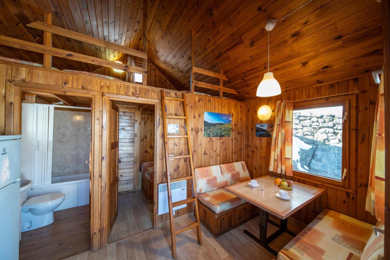 Camping Bungalow Serra De Prades Resort Vilanova de Prades Екстериор снимка