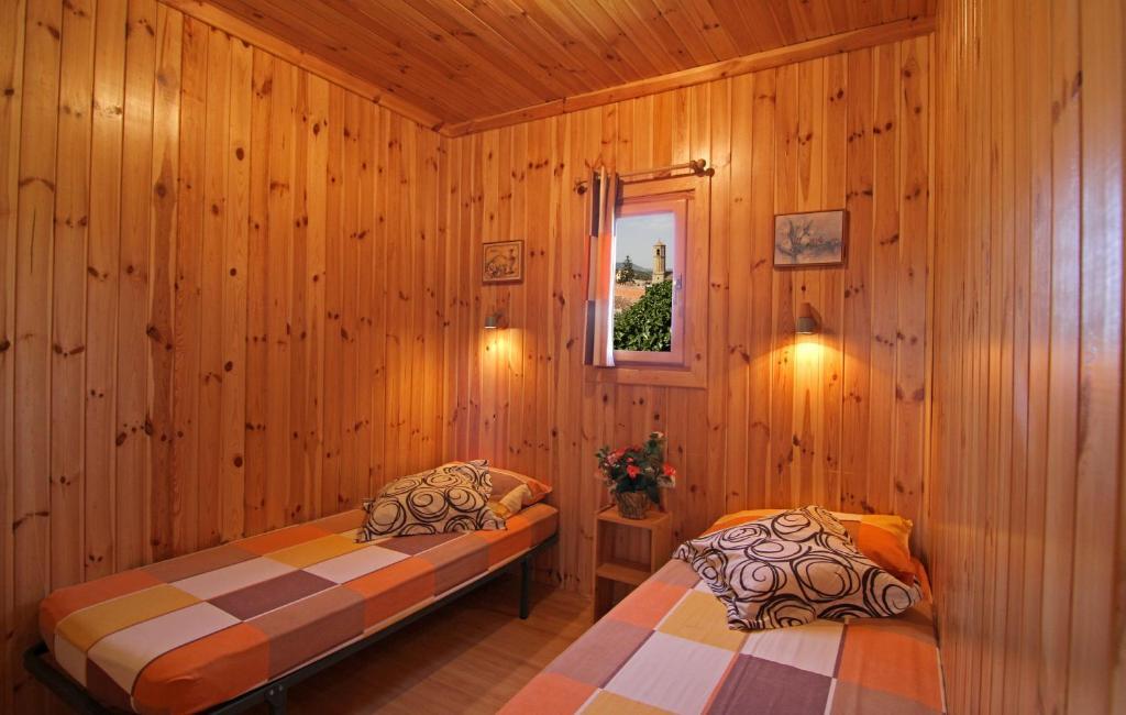 Camping Bungalow Serra De Prades Resort Vilanova de Prades Стая снимка