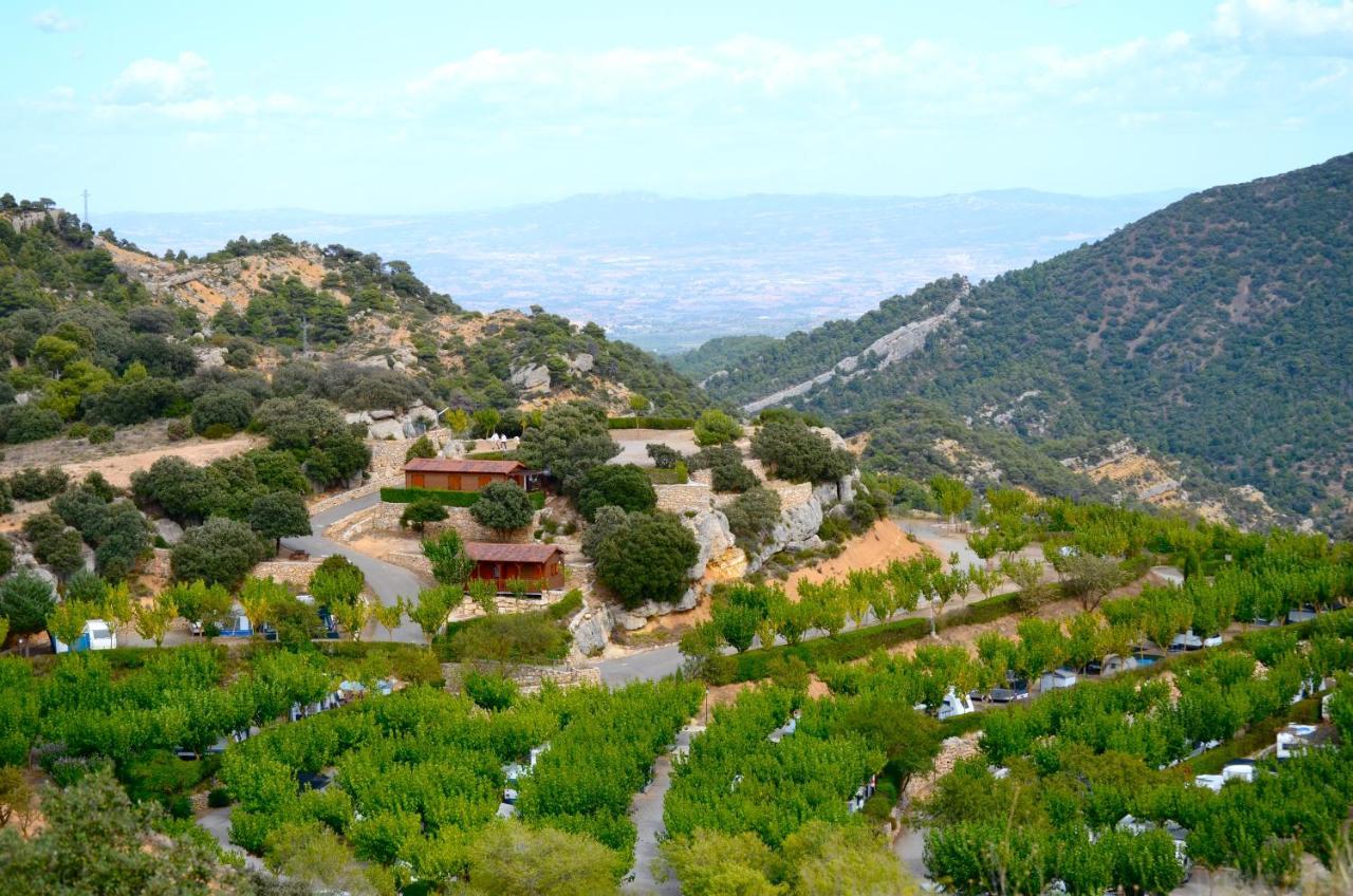 Camping Bungalow Serra De Prades Resort Vilanova de Prades Екстериор снимка
